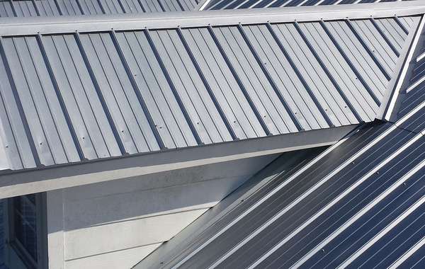 金属屋顶太阳能电池板