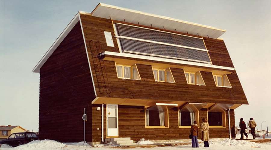 被动的房子的诞生地太阳能家居设计萨斯喀彻温省保护